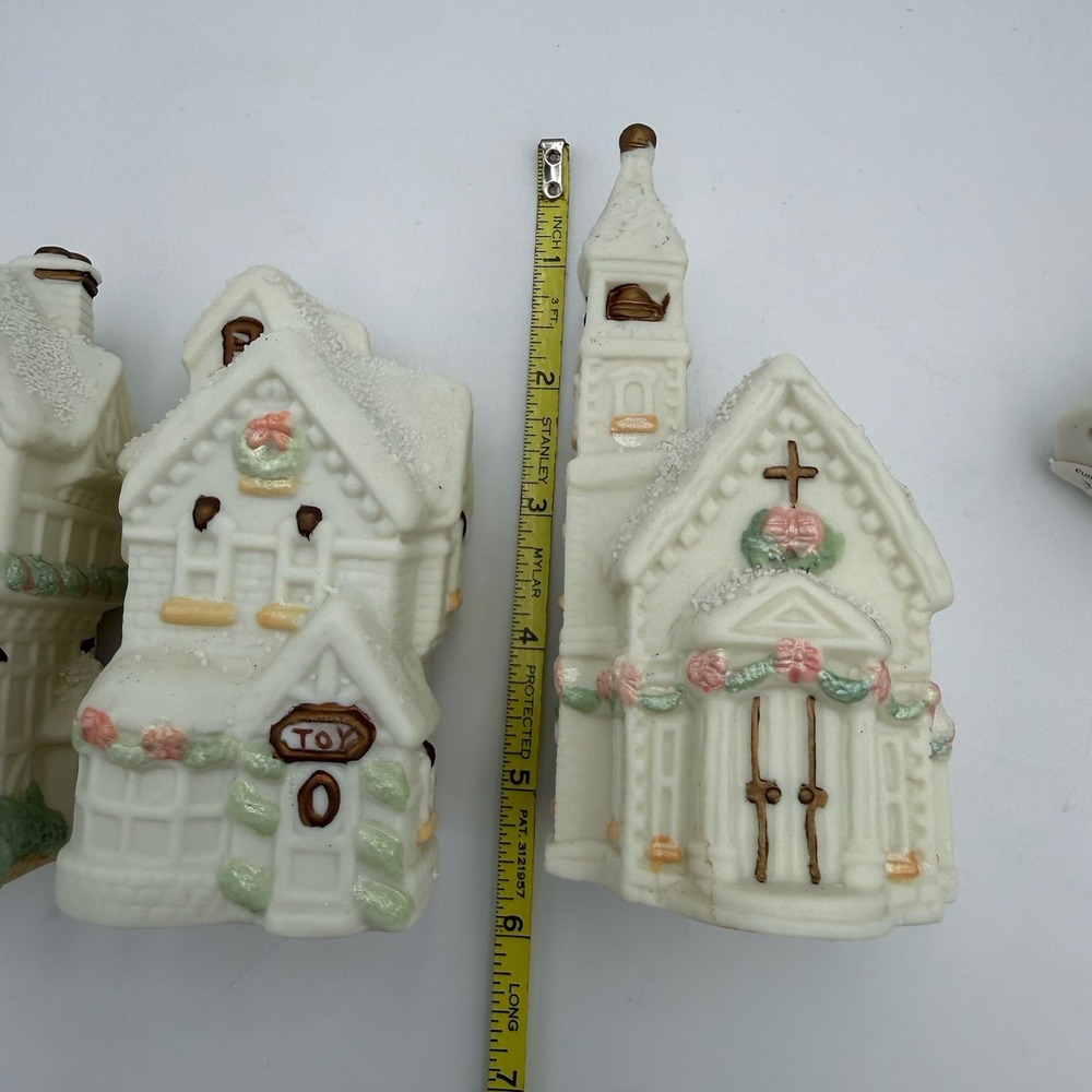 Vtg Carlton Cards Village Houses Figure Holiday Decor Church Cottagecore Cream - Picture 16 of 16